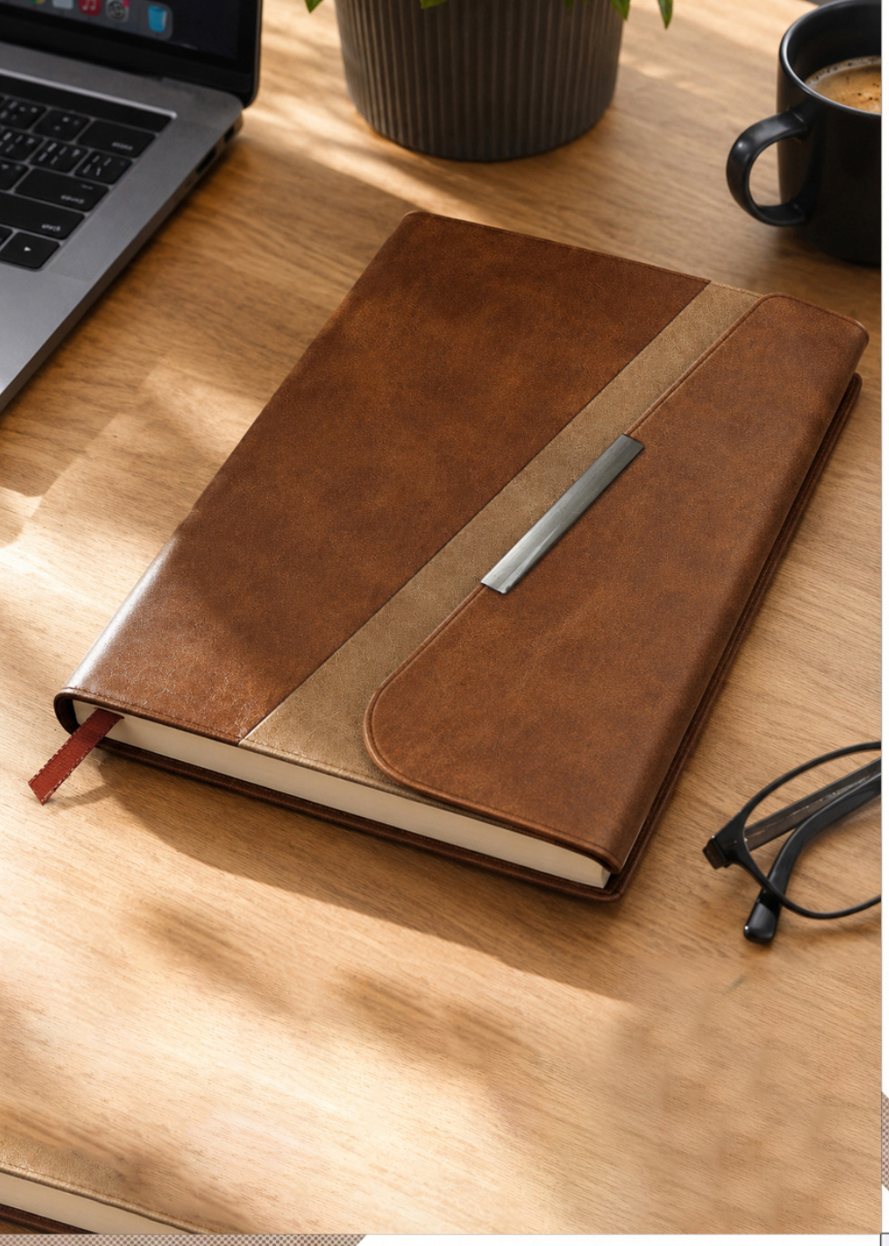V-755 Dual-Tone Contrast Executive Notebook
